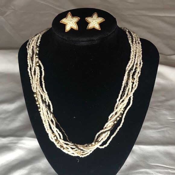 4/$25 Beaded Gold and Cream Necklace with … - Picture 1 of 5